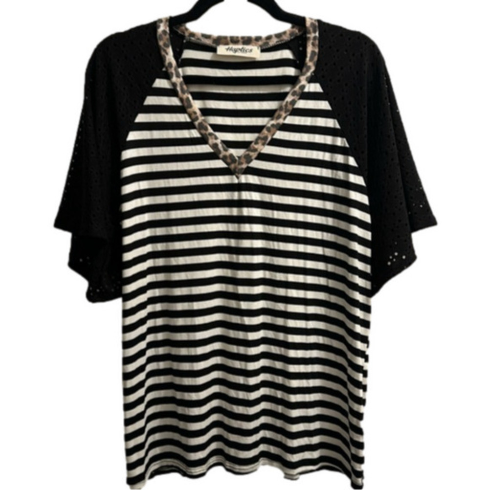 V neck animal print striped top eyelet sleeve
